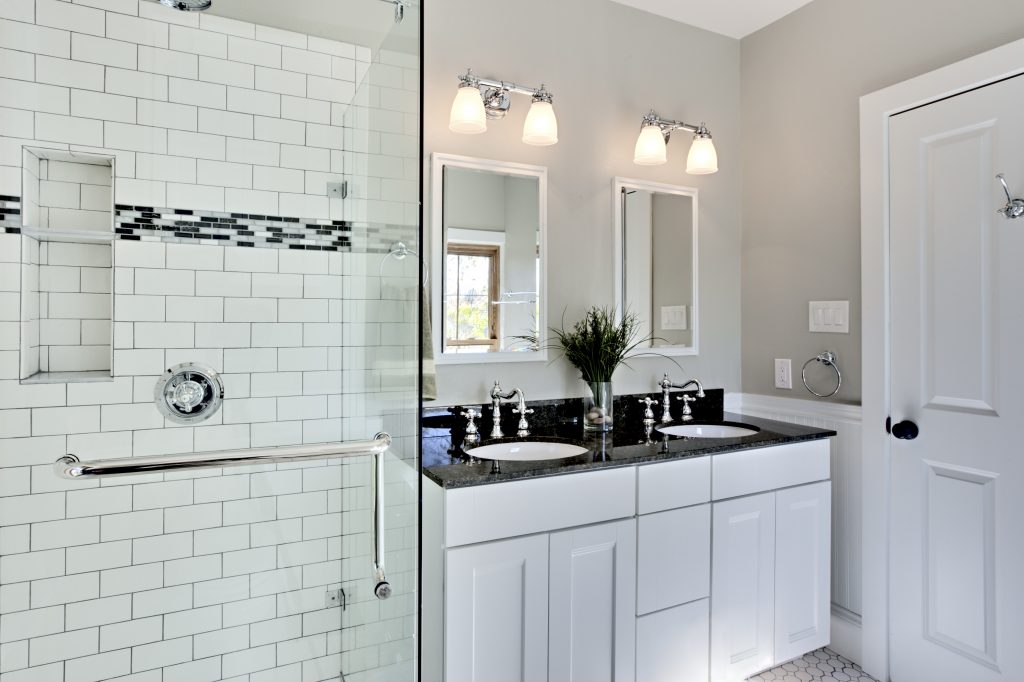 5 Black Bathroom Ideas to Upgrade Your Home